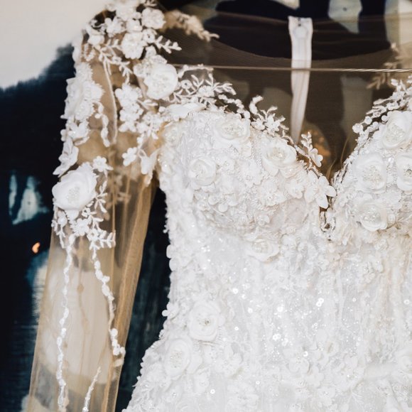 Yaniv Persy Wedding Dress - Picture 7 of 9